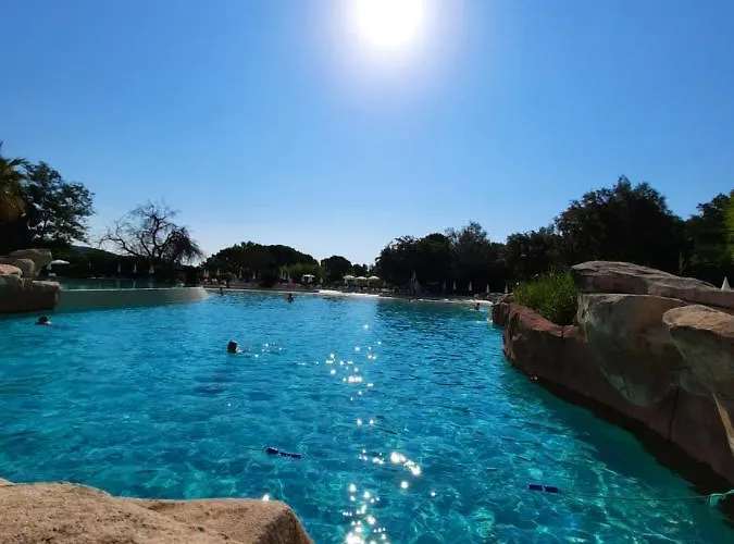 Les Restanques - アパート *